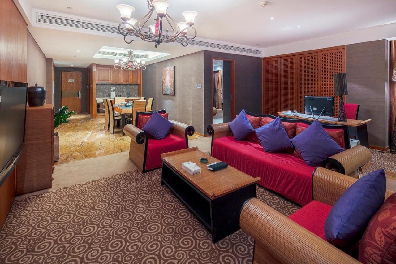 Christian'S Hotel Luoyang Лоян Экстерьер фото