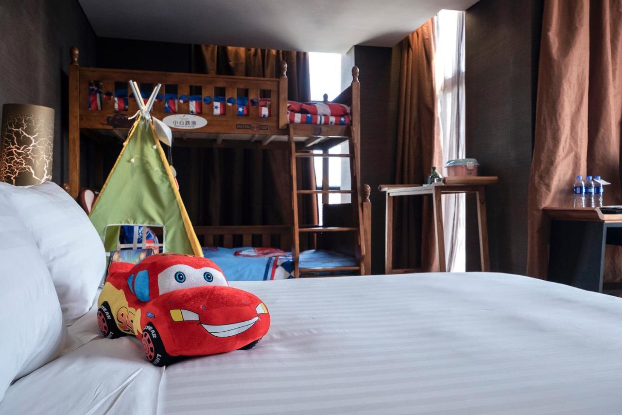 Christian'S Hotel Luoyang Лоян Экстерьер фото